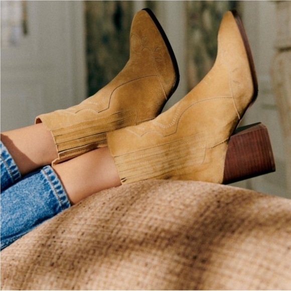 SÉZANE Frankie Mid Heel Boots in Tan Camel Suede Leather sz US 7 / FR 8 EUC - Picture 4 of 15